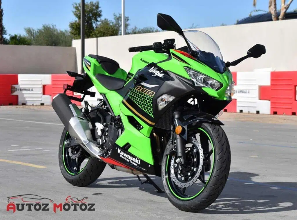 Kawasaki Ninja 400 AutozMotoz